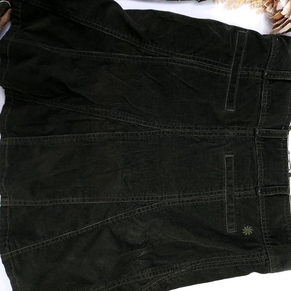 Athleta Green Corduroy Skirt Sz S - Picture 7 of 8